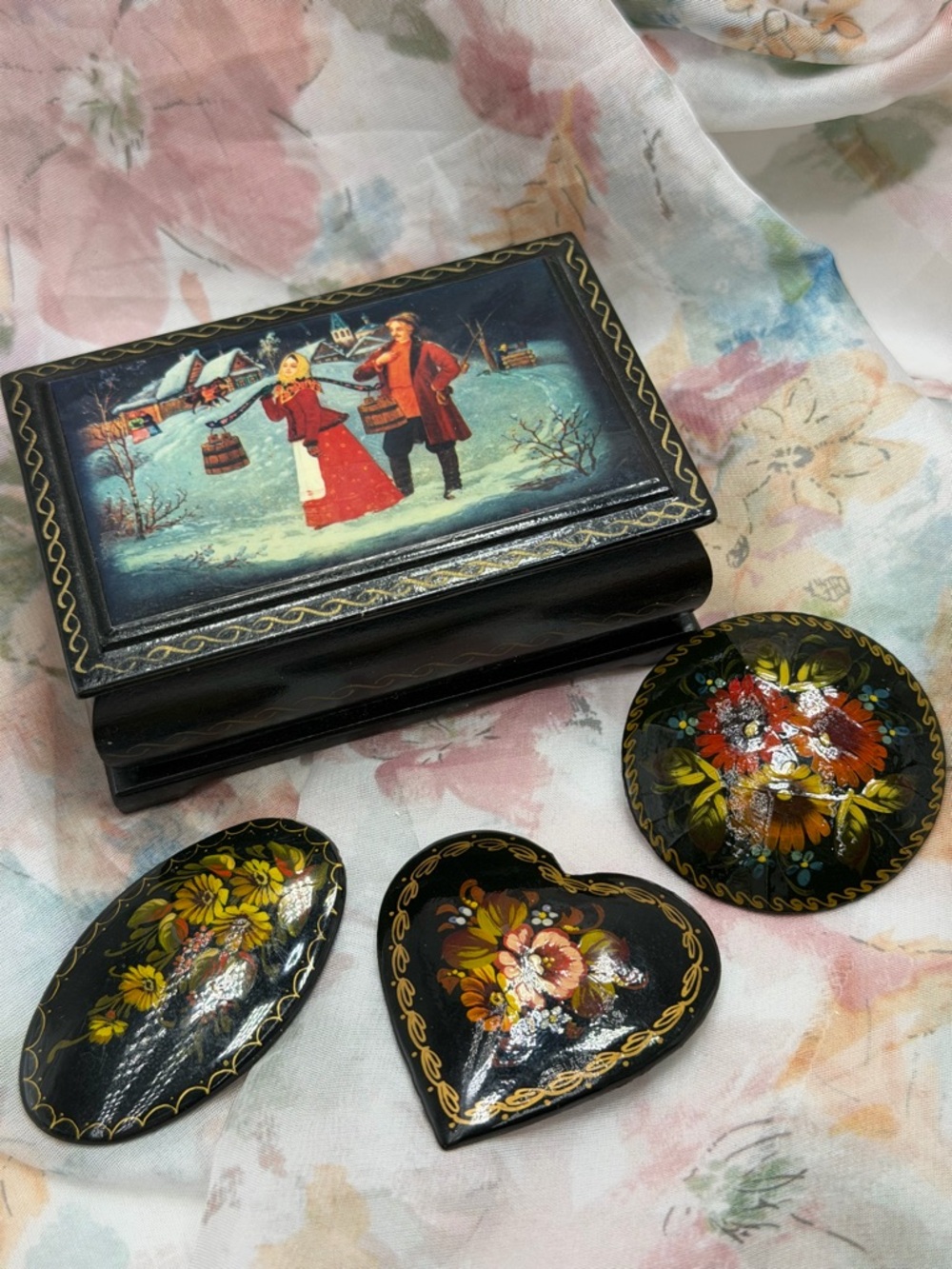 Vintage Russian Brooches and Box #20TB